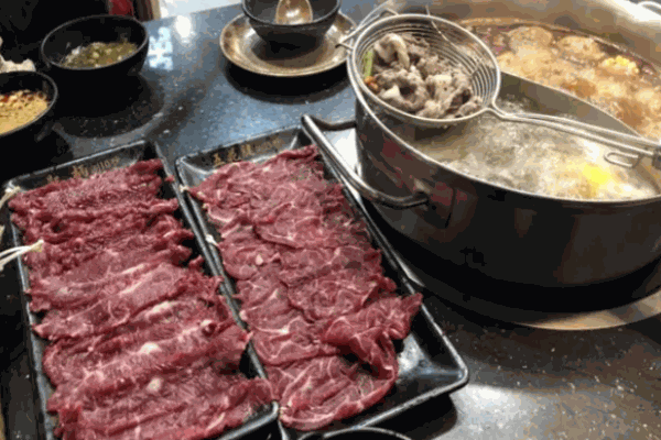 牛皇城潮汕牛肉火锅