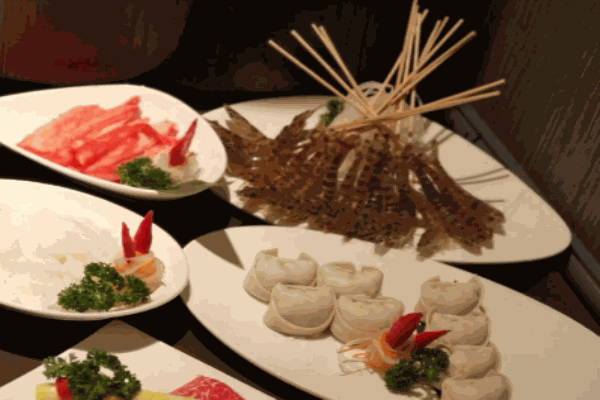 乐鼎乐量贩火锅餐吧