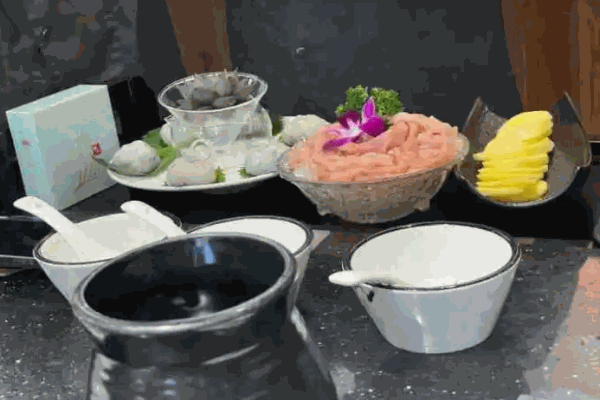 捞兀锅物料理