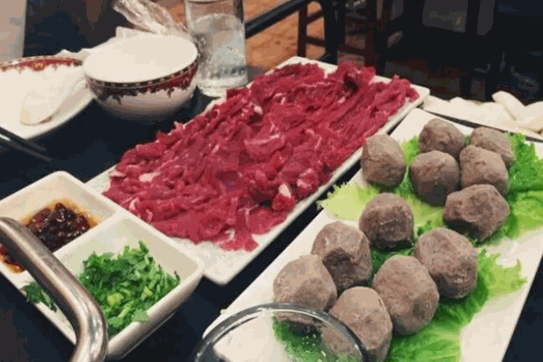 骏腾潮汕牛肉火锅
