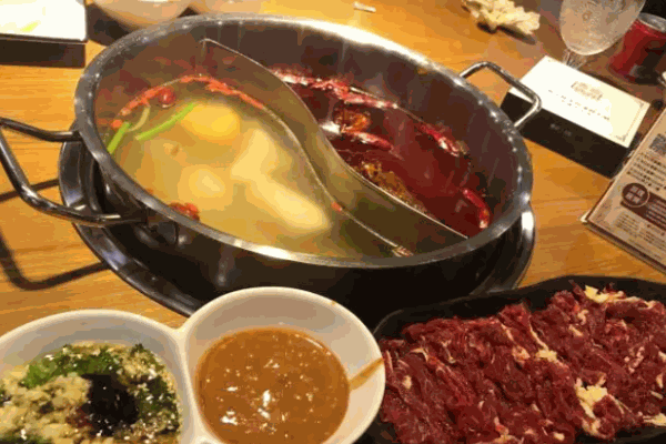发诚牛肉海鲜火锅