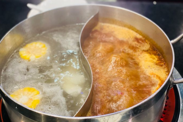雄记六合里牛肉火锅