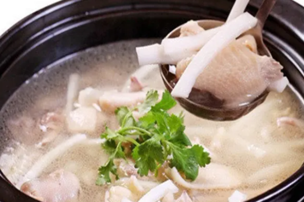 梁冬记椰子鸡火锅