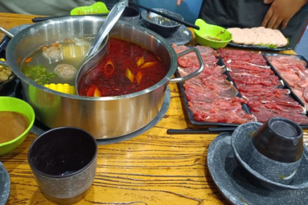 曦食尚鲜牛火锅