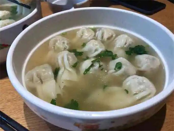 满宝馄饨