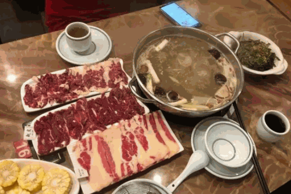 牛翻天潮汕牛肉火锅