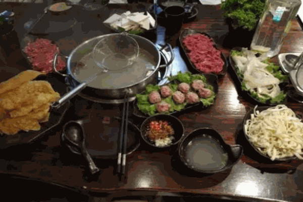 星夜牛汕头牛肉火锅