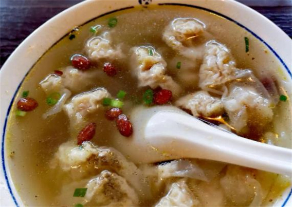小挑馄饨