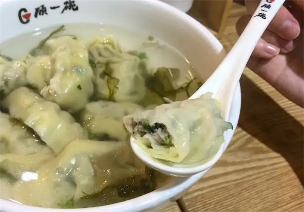 顾一碗馄饨