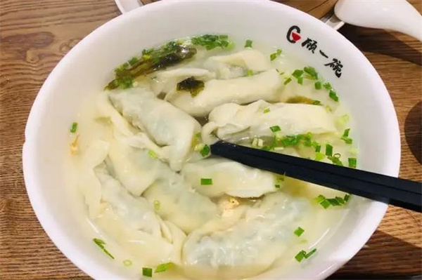 顾一碗馄饨