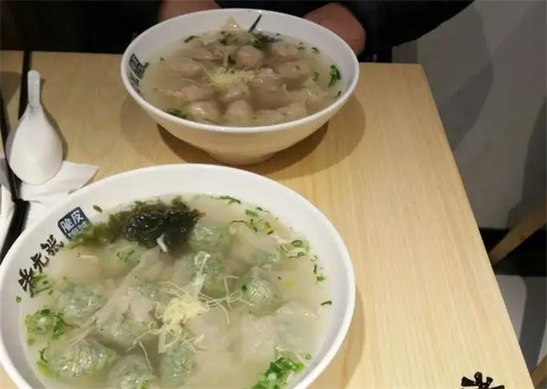 煮元张脆皮馄饨