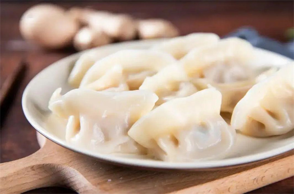 初名饺子