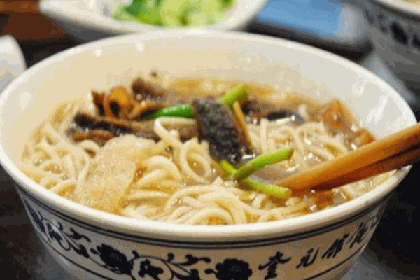 正居鲜面