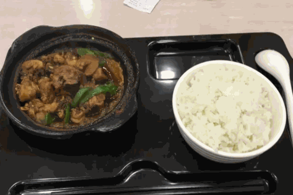 旺客基黄焖鸡米饭