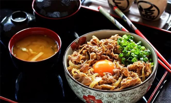寻友记鲍汁肥牛饭