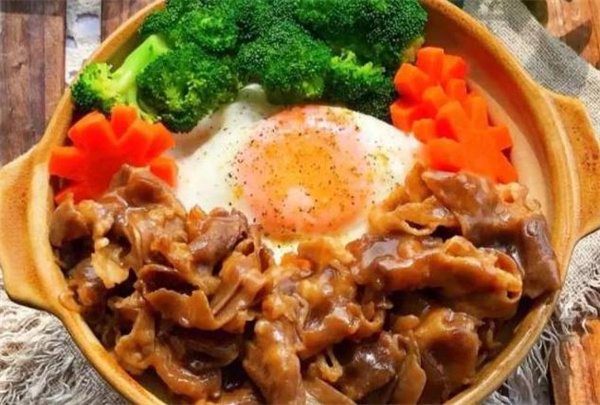 极味肥牛饭