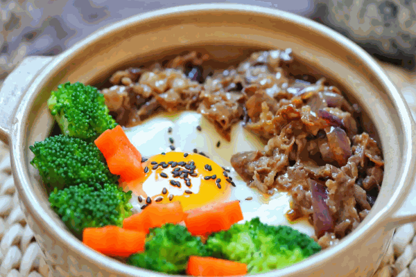 牛谷丽番茄肥牛饭