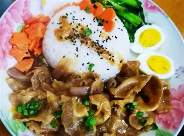 云海町肥牛饭
