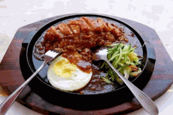 味忆铭牛扒饭