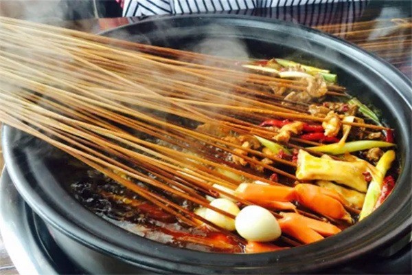 香城老妈砂锅串串加盟