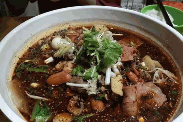 幸运签麻辣烫