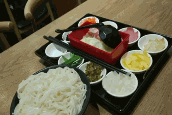 刘小仙过桥米线