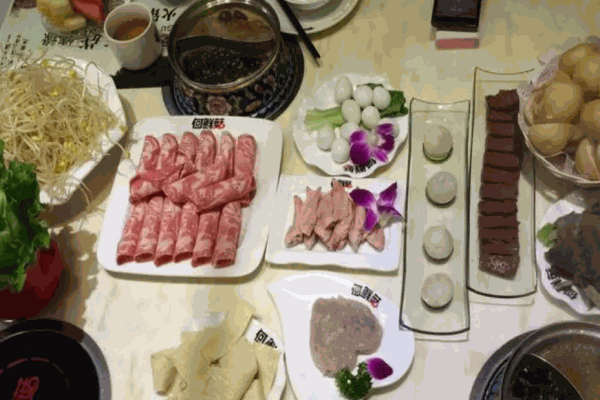 何鲜菇火锅