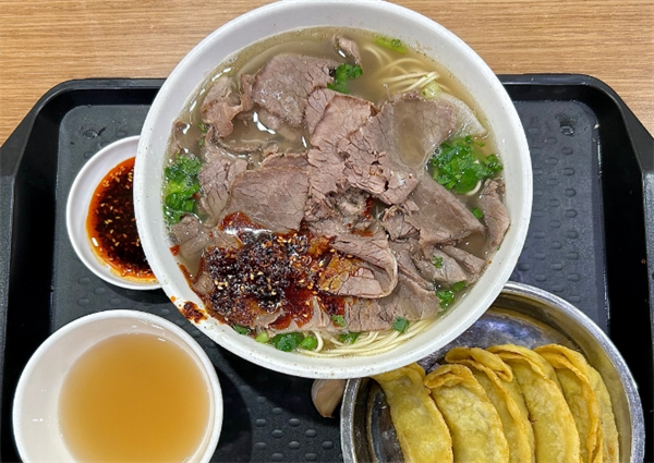 牛鼎鼎牛肉面加盟