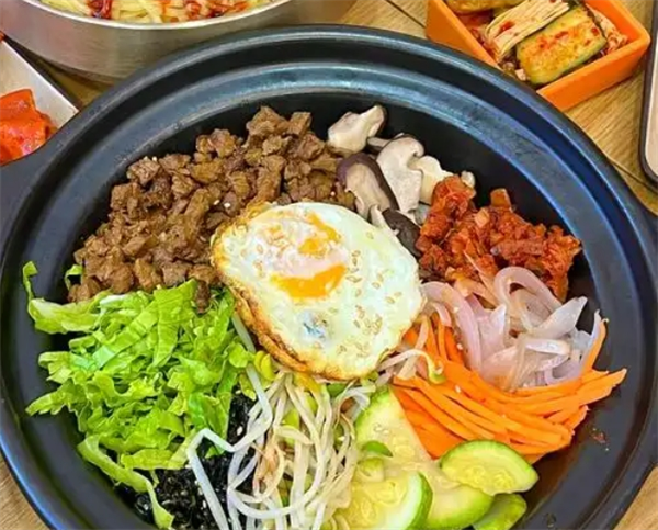 谷粒香牛肉饭加盟