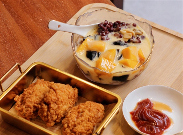 乐足料糖水屋加盟