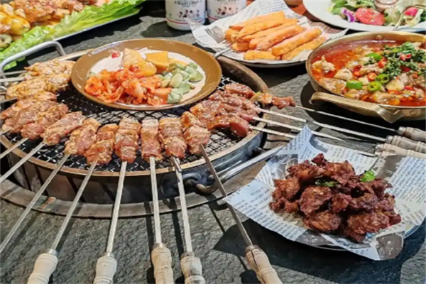 中式炭火烤肉加盟