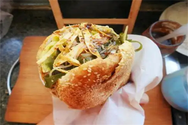 五香烧饼夹菜加盟
