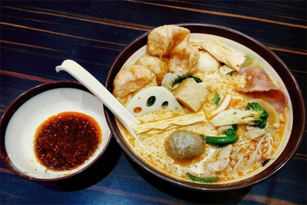 欧阳锋麻辣烫加盟