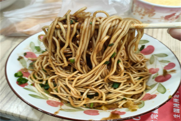 青麦香园热干面加盟