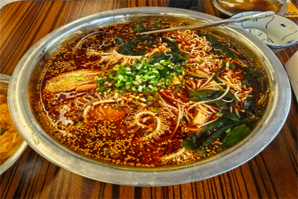 盆菜冒菜加盟