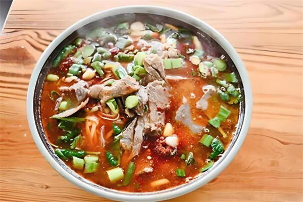九品锅牛小馆牛肉汤加盟