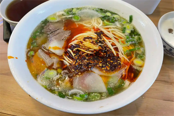 马路子牛肉面加盟