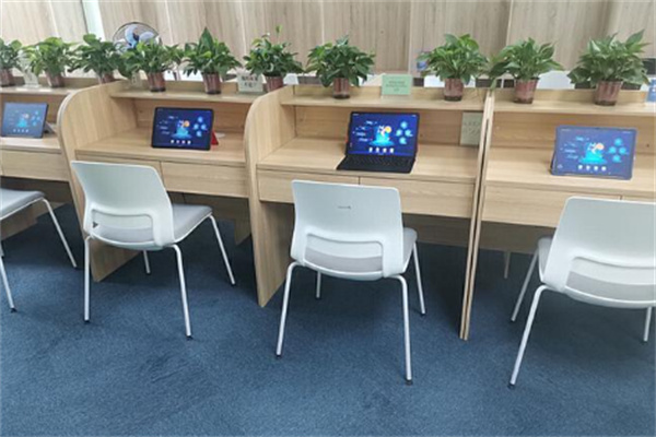 高分星AI智能自习室加盟