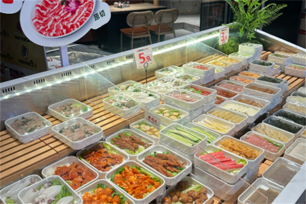 小锅配齐火锅烧烤食材超市加盟