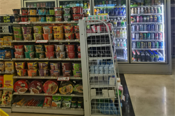 闲暇时刻便利店加盟