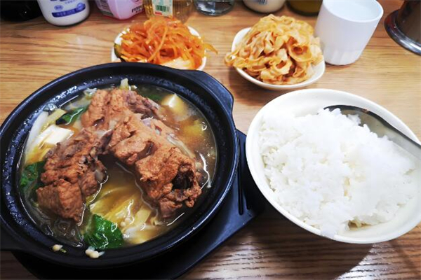 田老师排骨米饭加盟