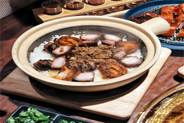 粤小煲煲仔饭加盟