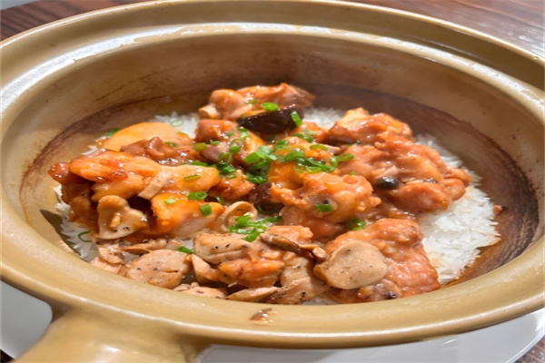 粤小煲煲仔饭加盟