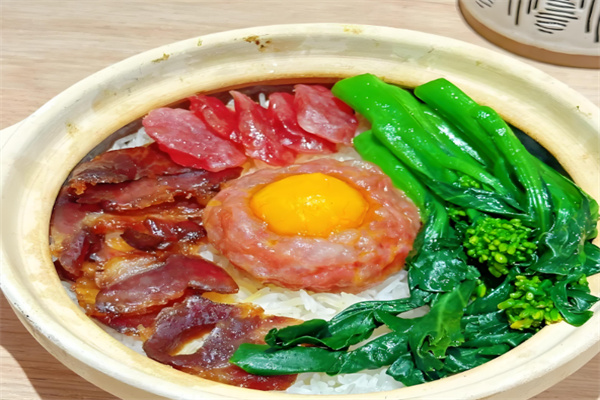 粤小煲煲仔饭加盟