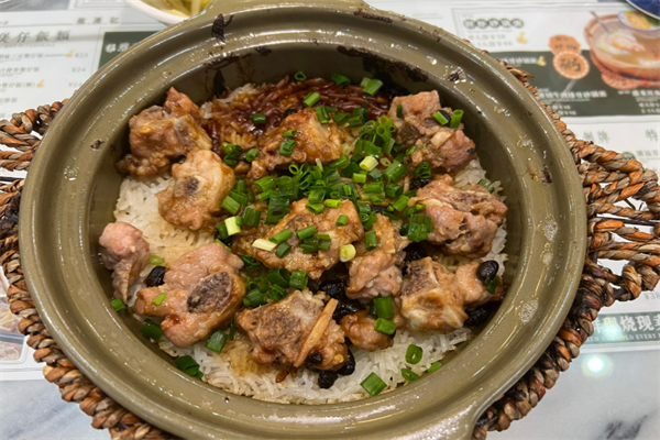 好火候靓汤煲仔饭加盟