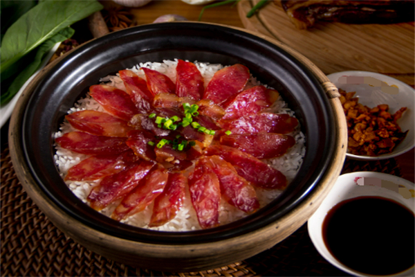 周师煲仔饭加盟
