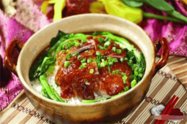 煲记煲仔饭加盟
