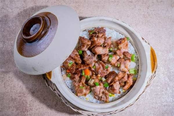 煲乐香煲仔饭加盟