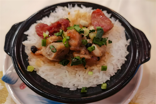 1+1煲仔饭加盟