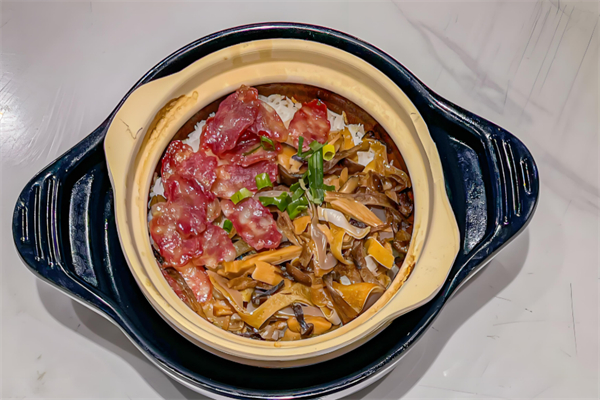 1+1煲仔饭加盟